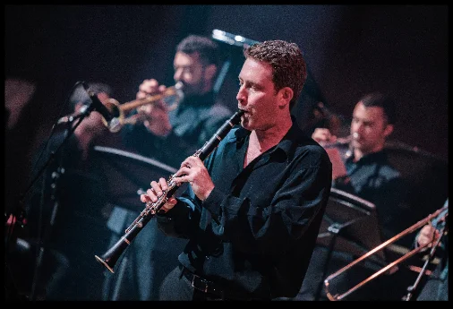 Jonathan Hadas with clarinet